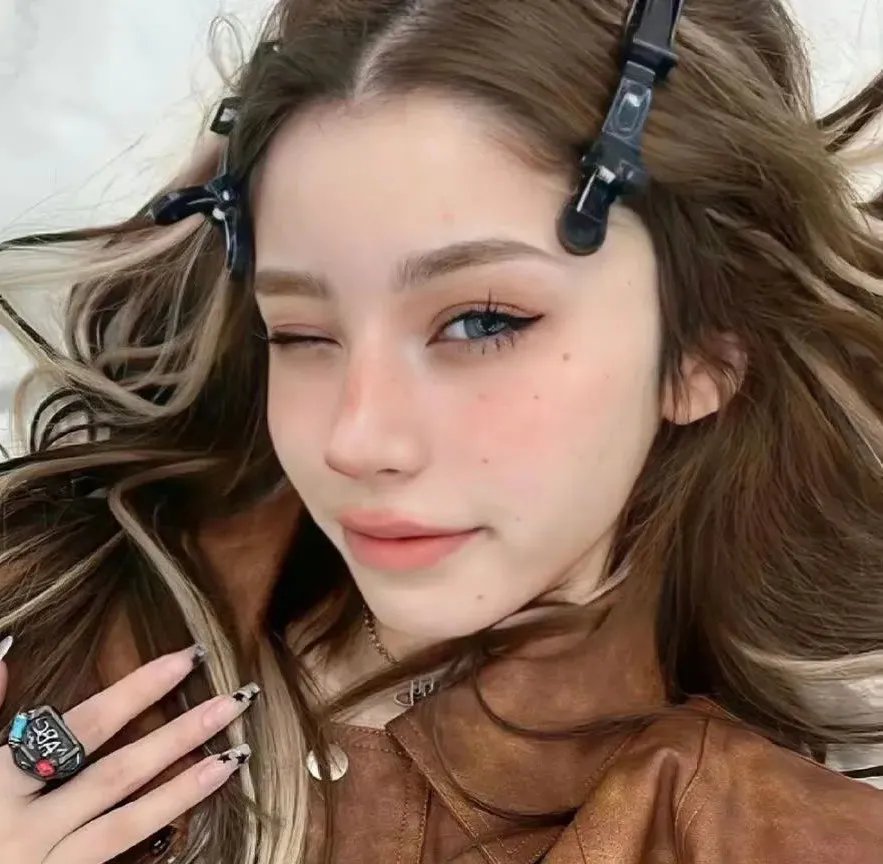 红伶歌女